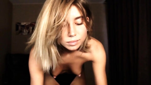 Sexy Amateur Hot Blonde Teen Show Webcam